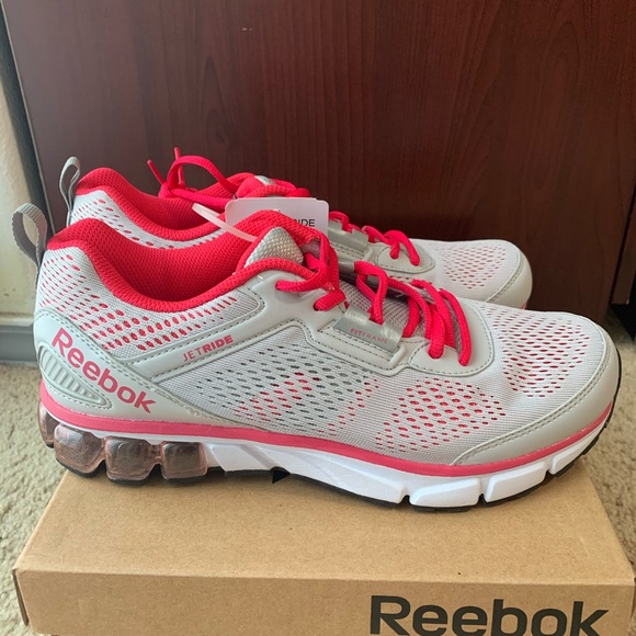 Reebok Jetride Running Shoes - Picture 2 of 3